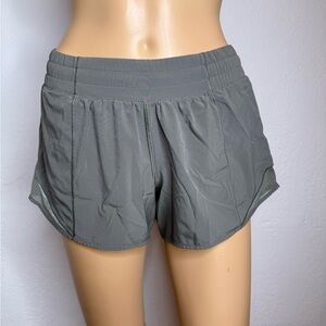 Lululemon Hotty Hot II Short  4” Women’s Size 6 Grey Sage Lined Running Athletic
